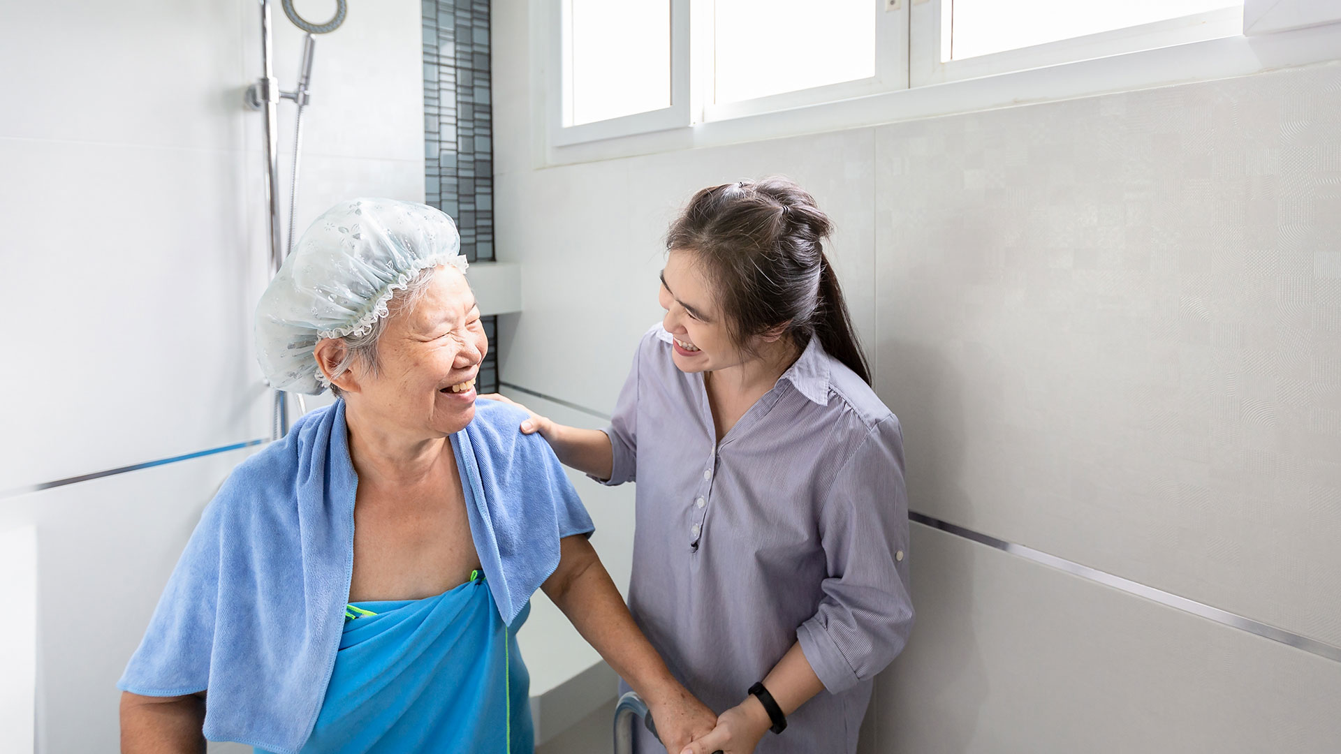Hero-Bathroom-Safety-Shower-Help nurse helping with bathroom safety