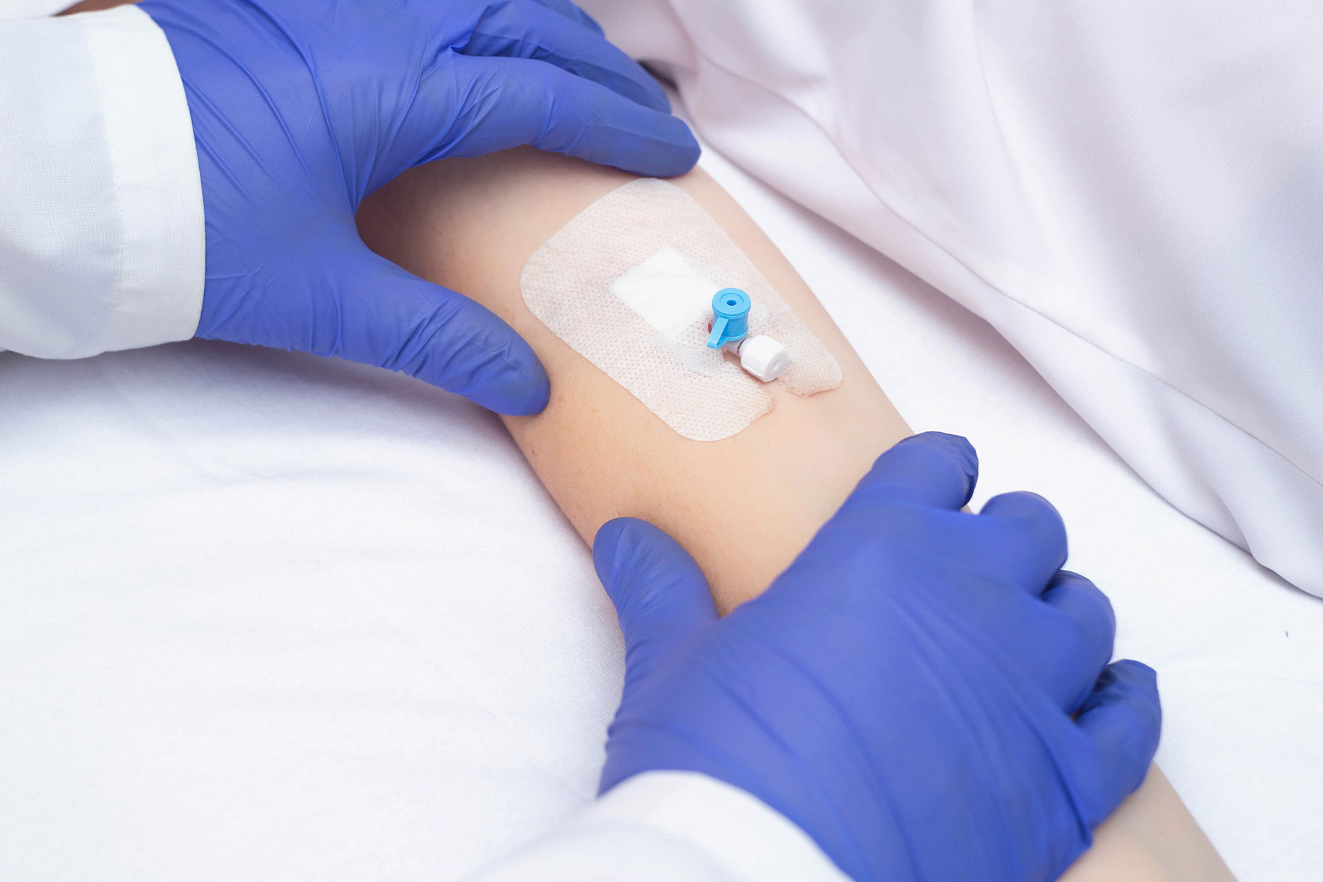 Hero-IV-Cathitor checking blood for thrombocytopenia