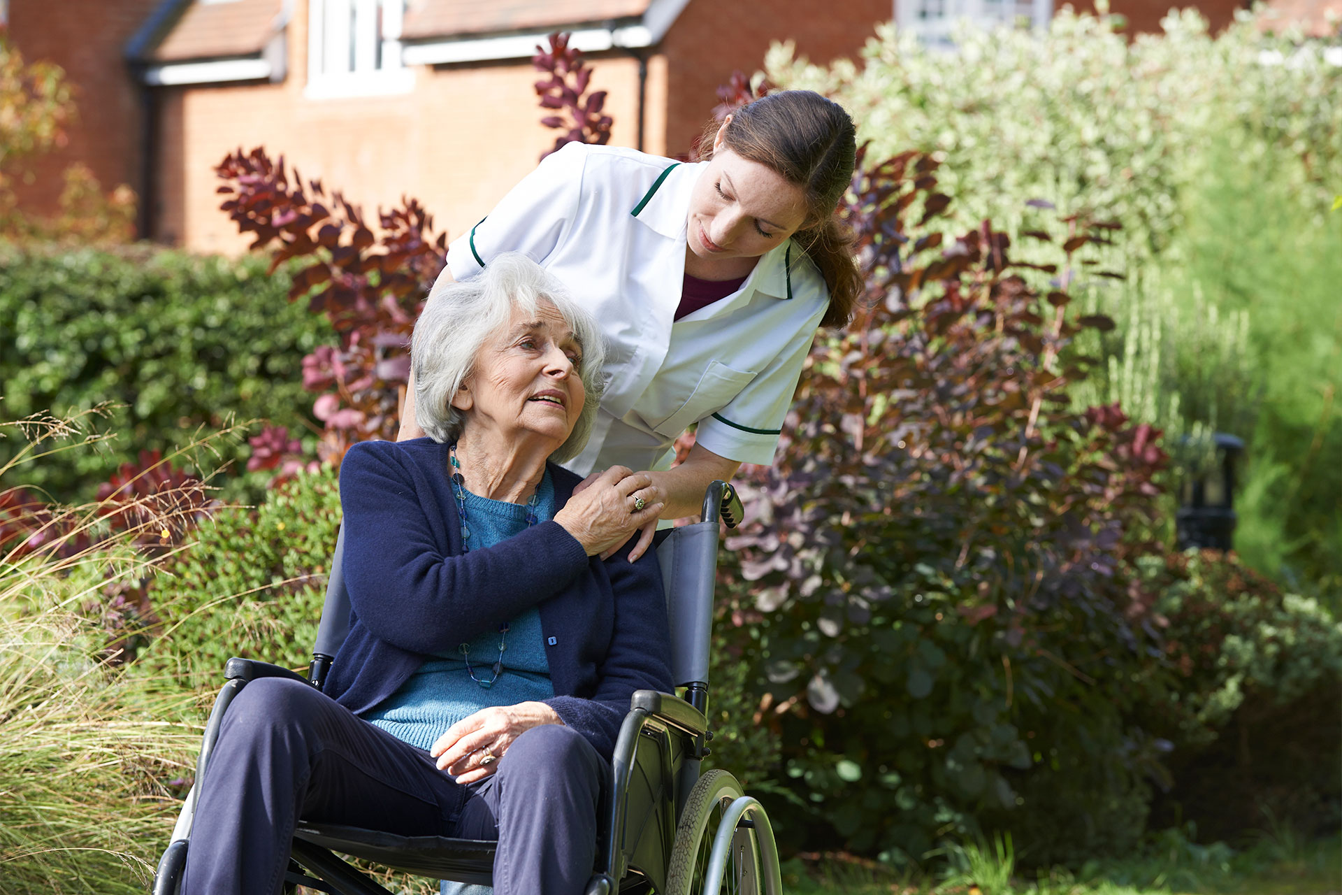 Alzheimer's nurse and patient