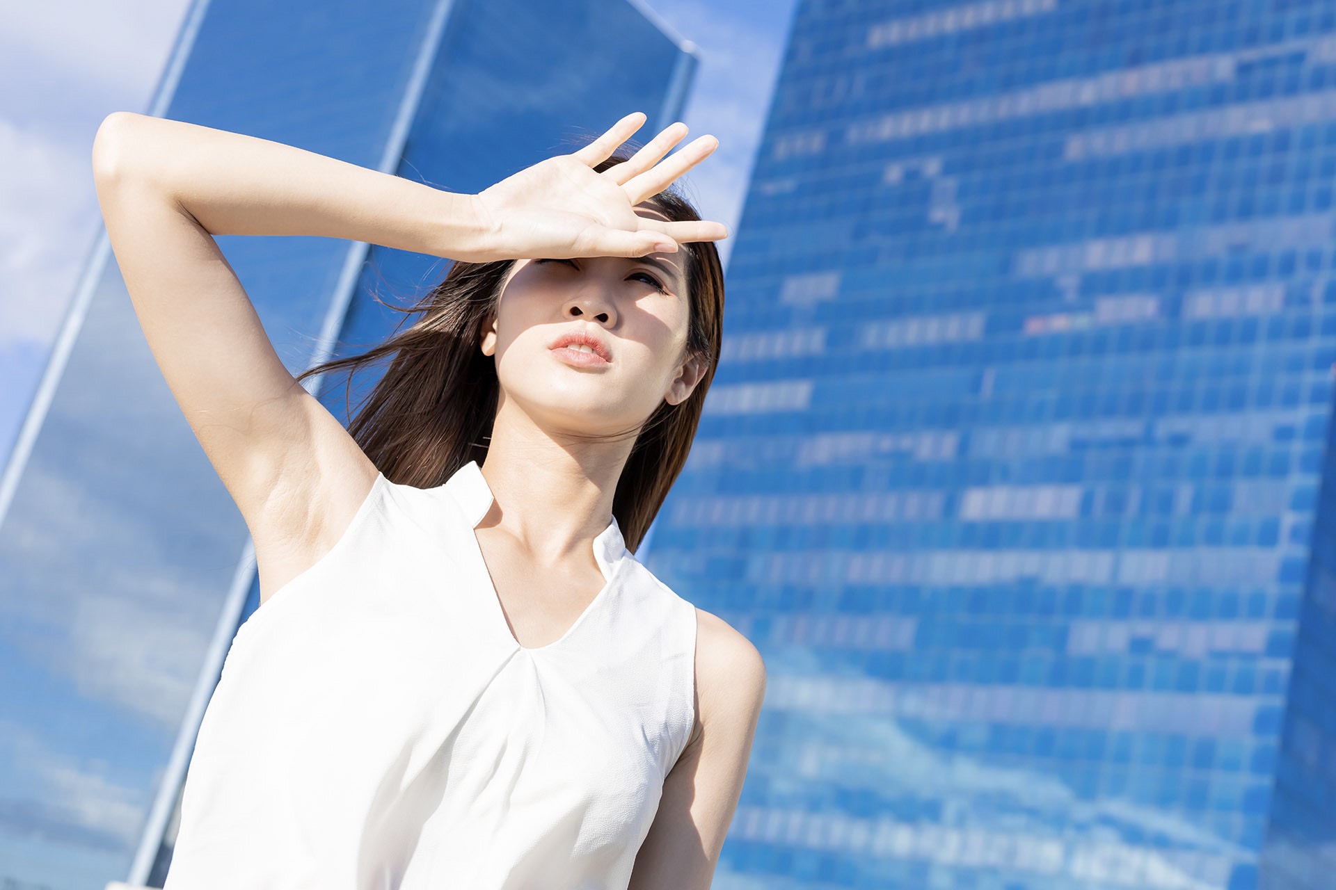 Woman exposed to uv rays