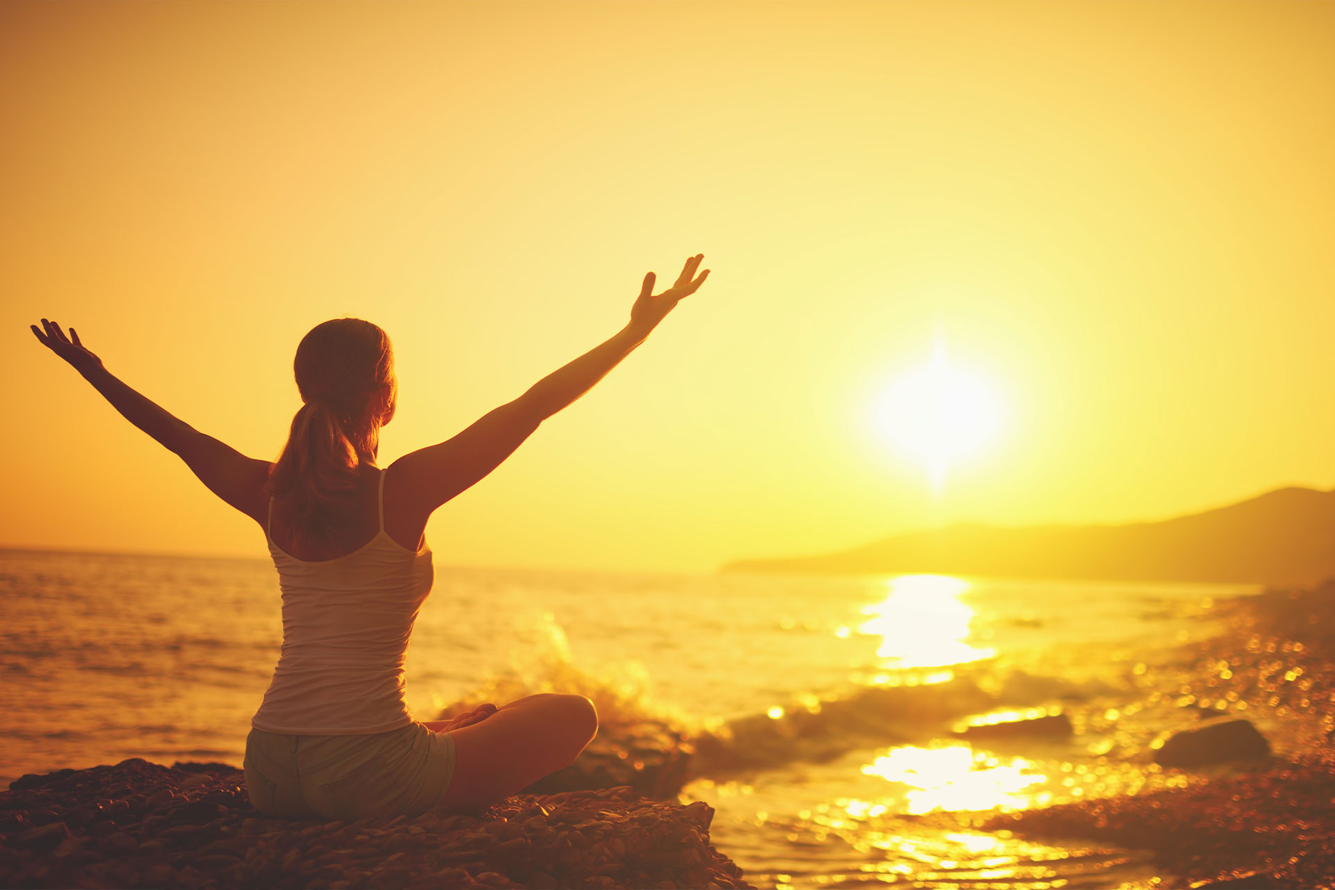 Hero-Sunrise-Meditation Pregnant woman having a headache